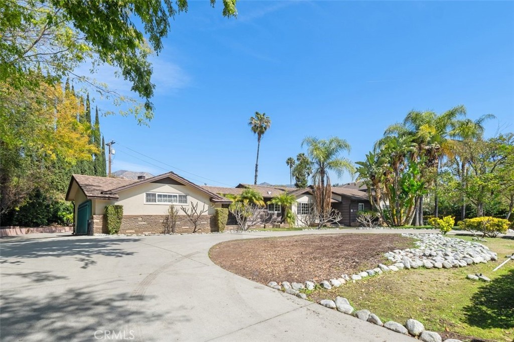 451 W Foothill Boulevard Property Photo