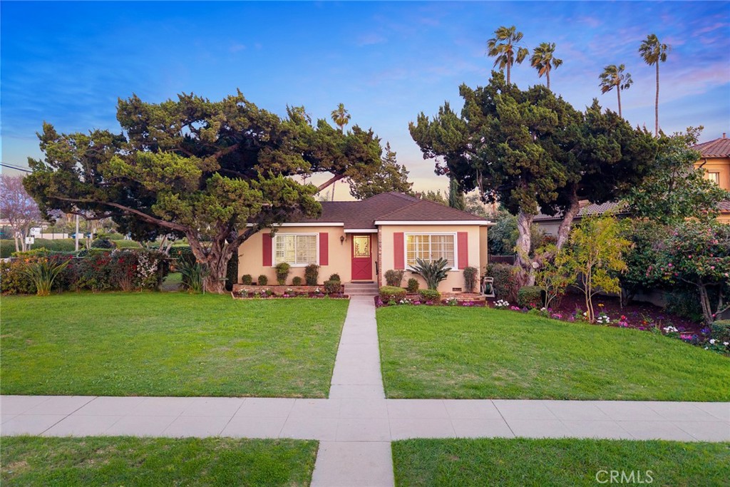 2700 Warren Way Property Photo
