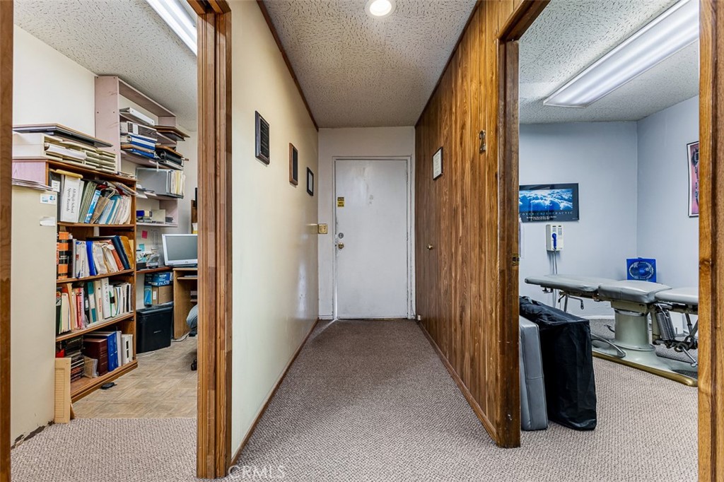 9130 Las Tunas Drive Property Photo 16