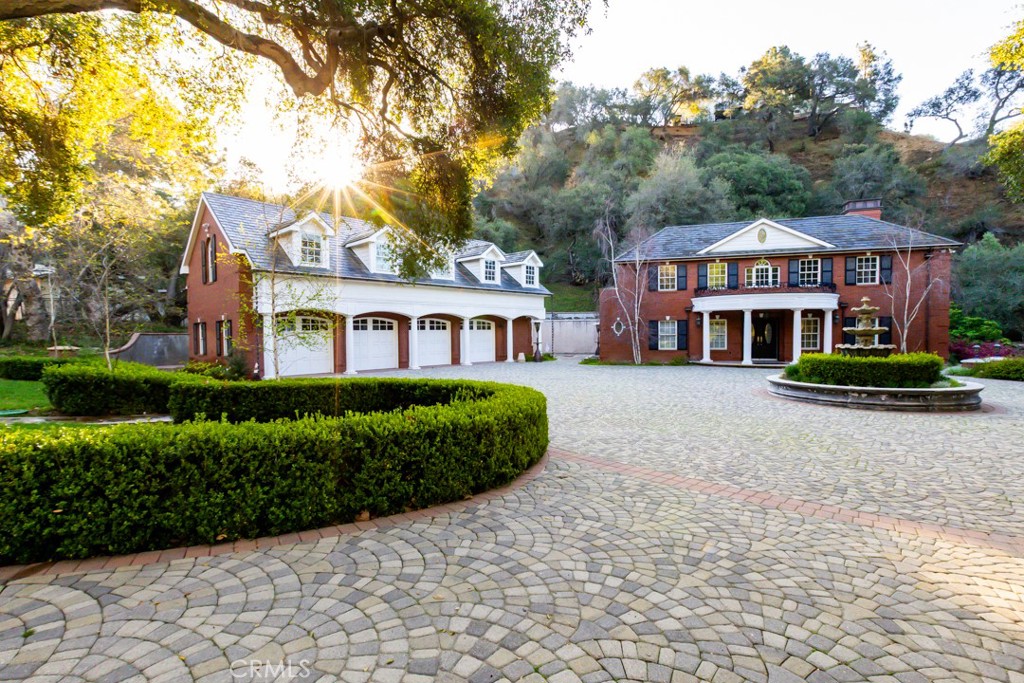 10 Woodlyn Lane Property Photo