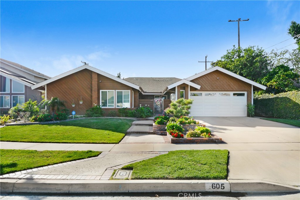 605 Sycamore Avenue Property Photo