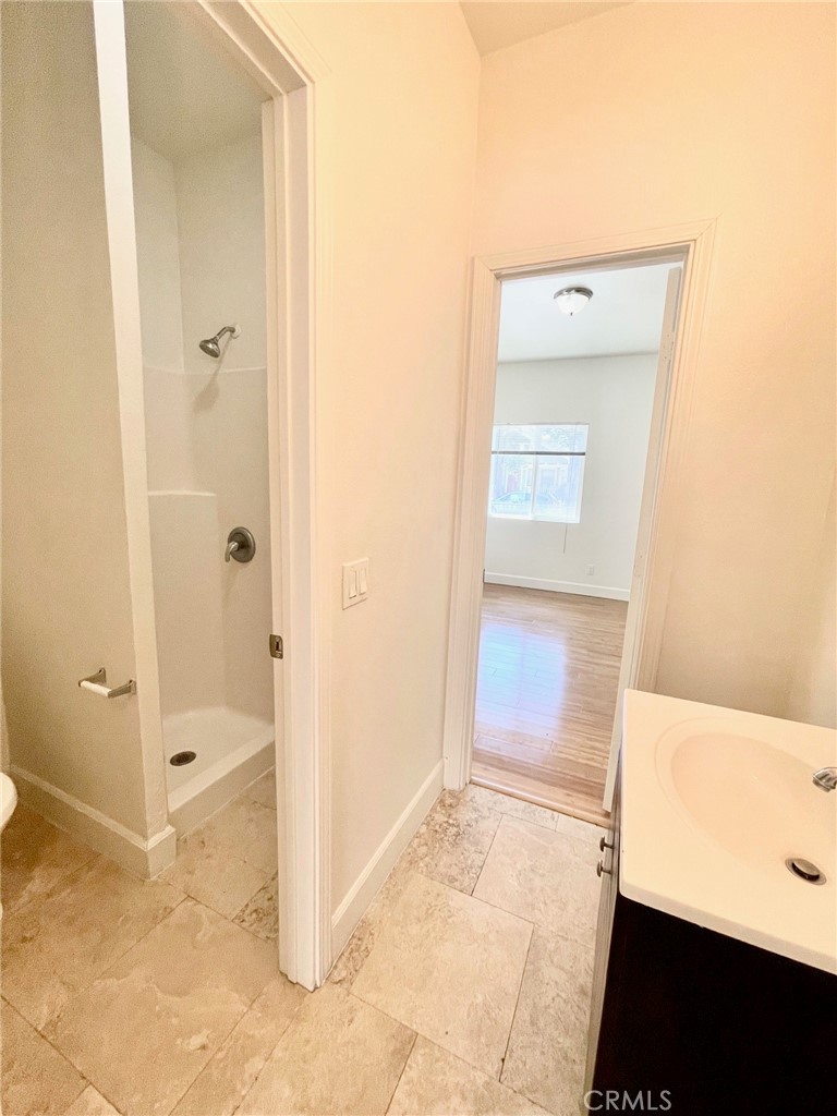 1238 W 35th Street Property Photo 25