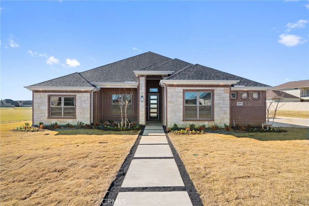 75104 Real Estate Listings Main Image
