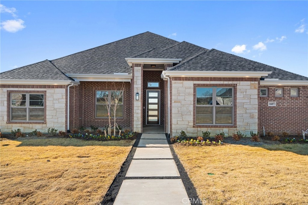 1607 Pebble Beach Lane Property Photo 4