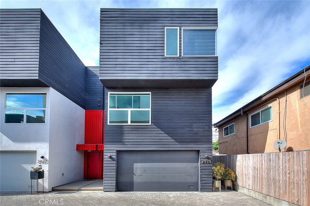 2925 S Cloverdale Avenue Property Photo