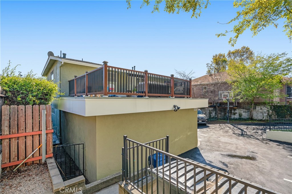 1400 N Garfield Avenue Property Photo 12