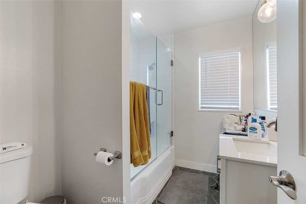 239 S Madison Avenue Property Photo 28