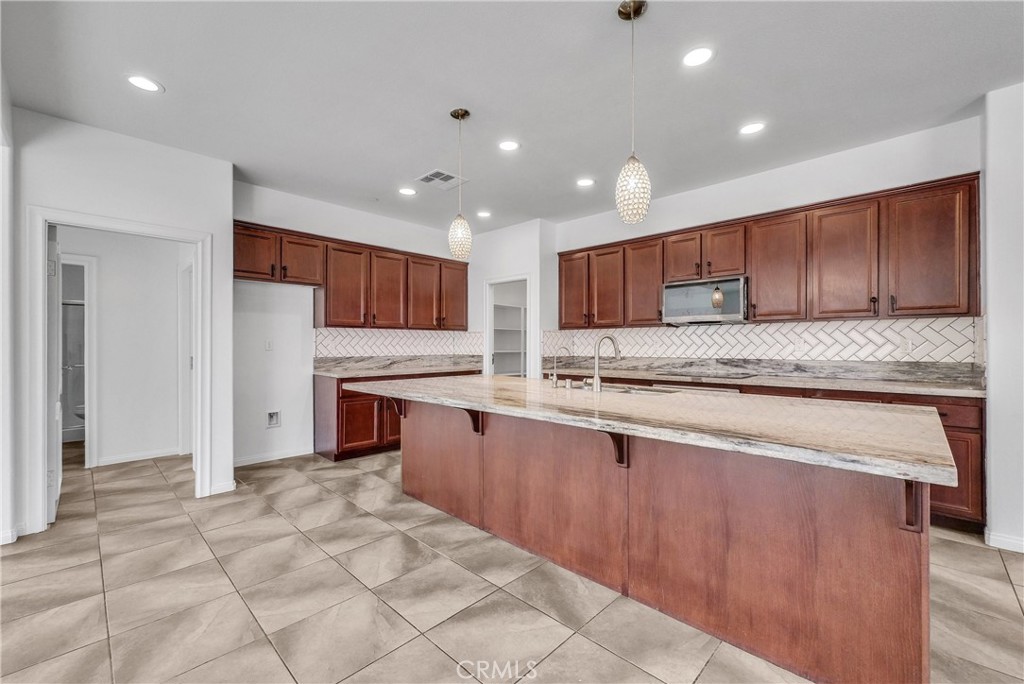 1700 Taylor Court Property Photo 11