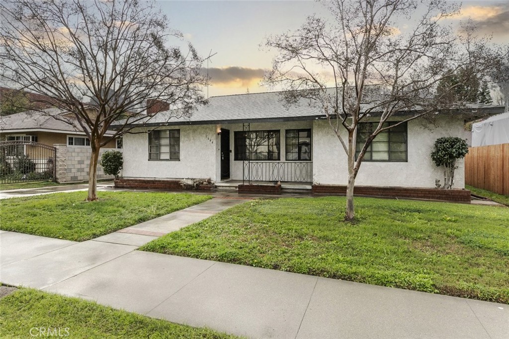 1644 E Rowland Avenue Property Photo
