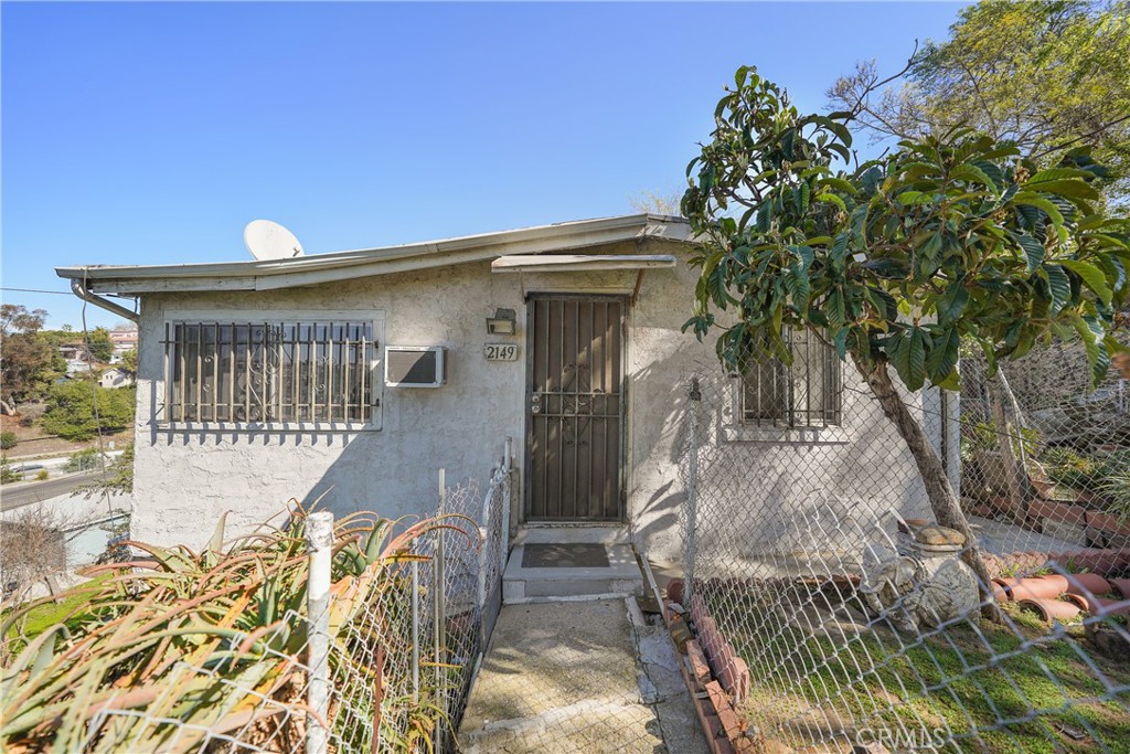 2149 Fargo Street Property Photo