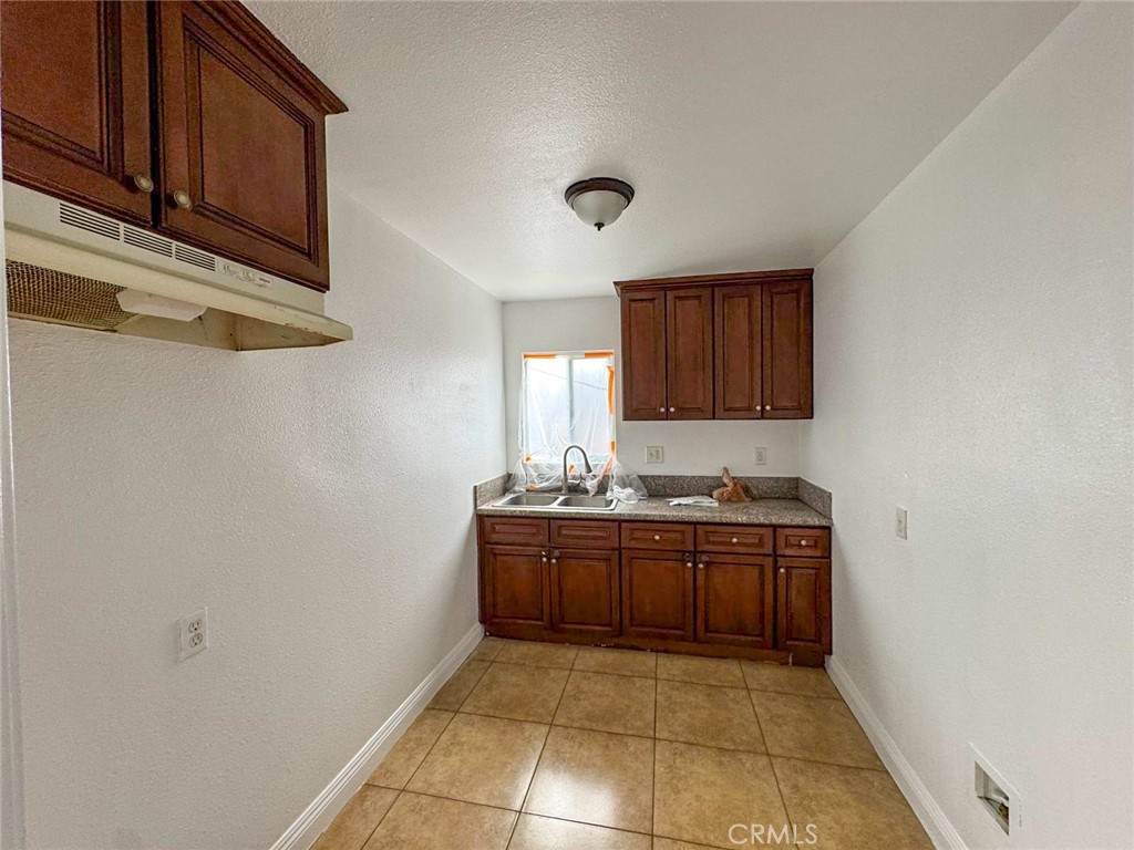 2913 Illinois Avenue Property Photo 4