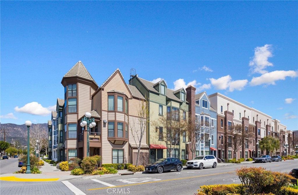149 W Colorado Boulevard Property Photo