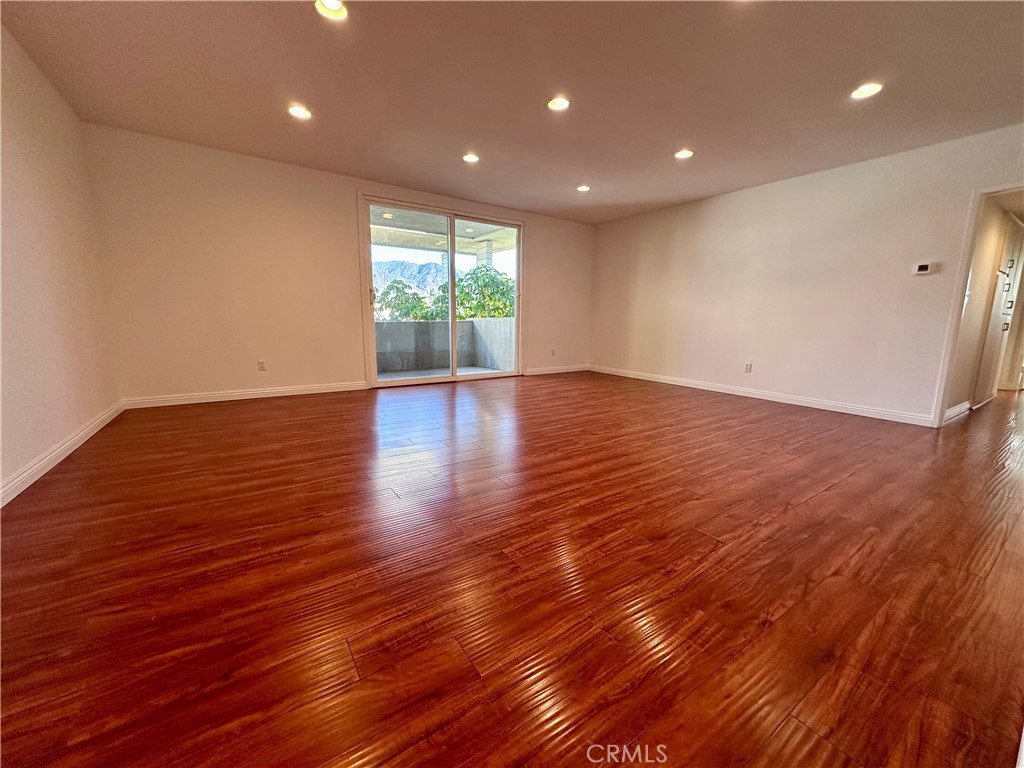 1200 W Huntington Drive 18 Property Photo