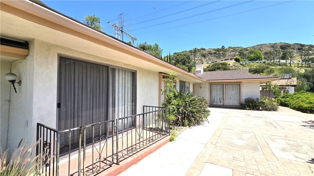 2463 Las Positas Road Property Photo 2