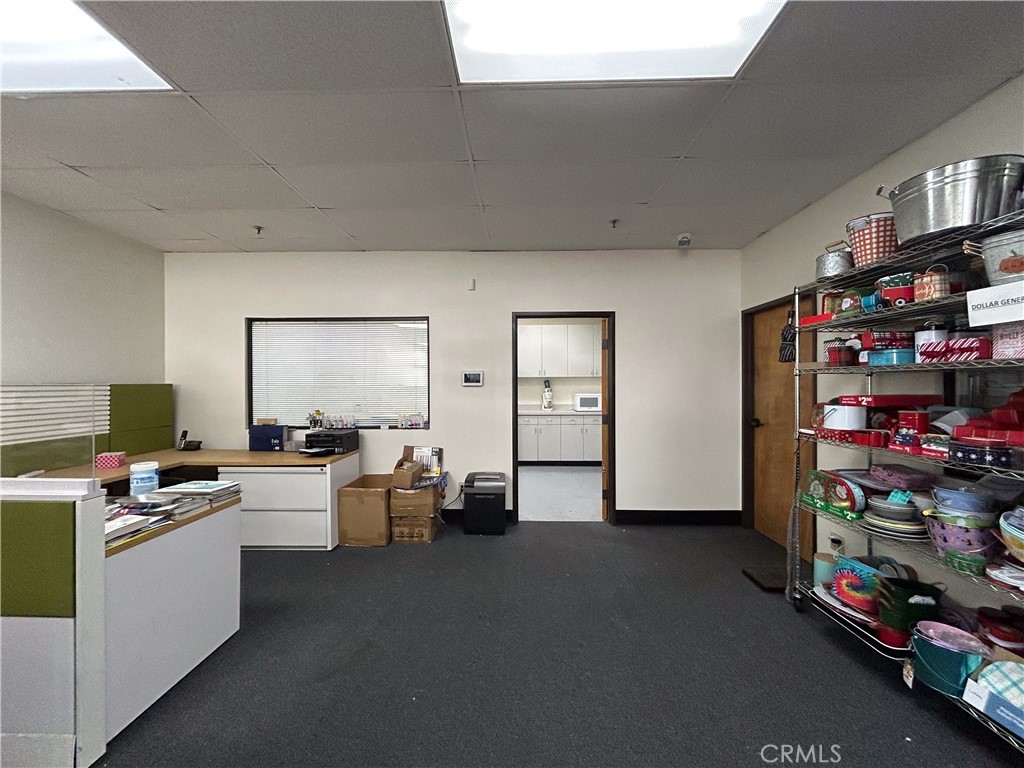 16018 Adelante Street C Property Photo 13