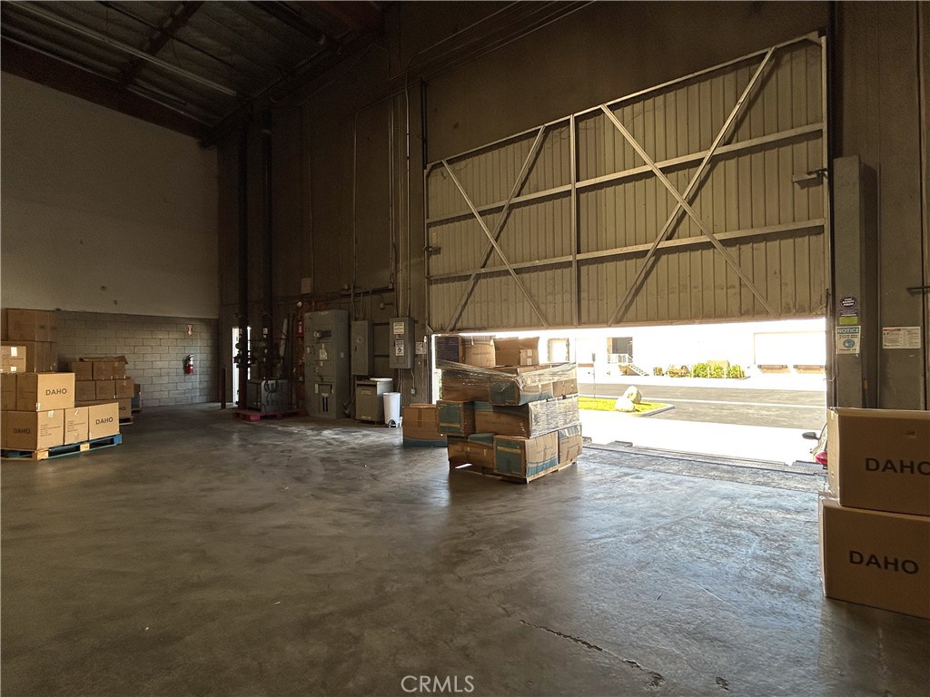 16018 Adelante Street C Property Photo 24