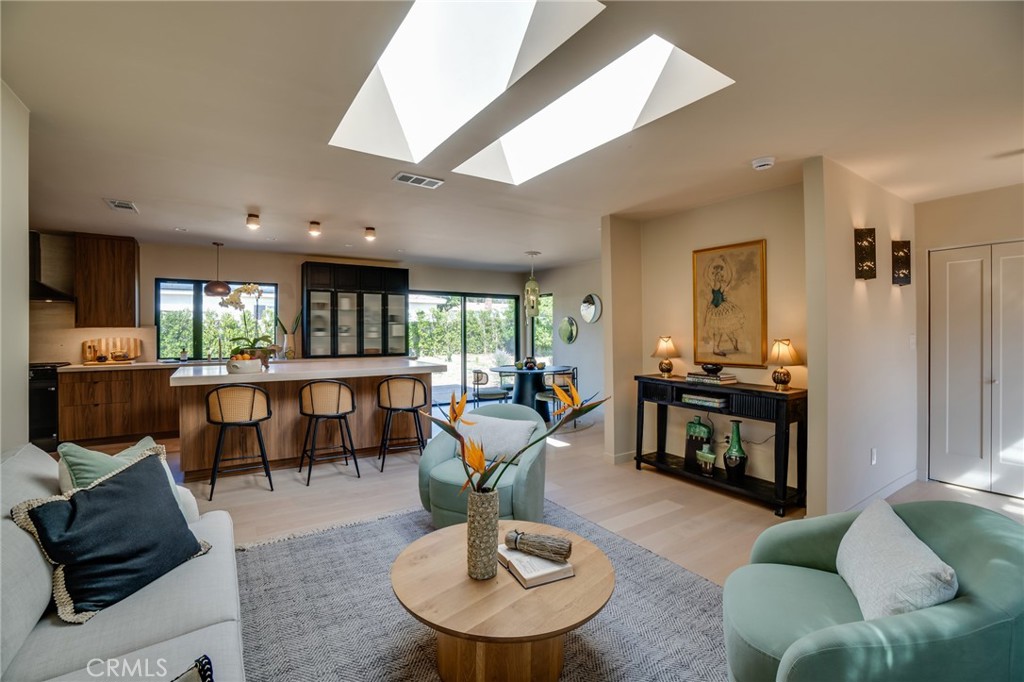 785 W Harriet Street Property Photo