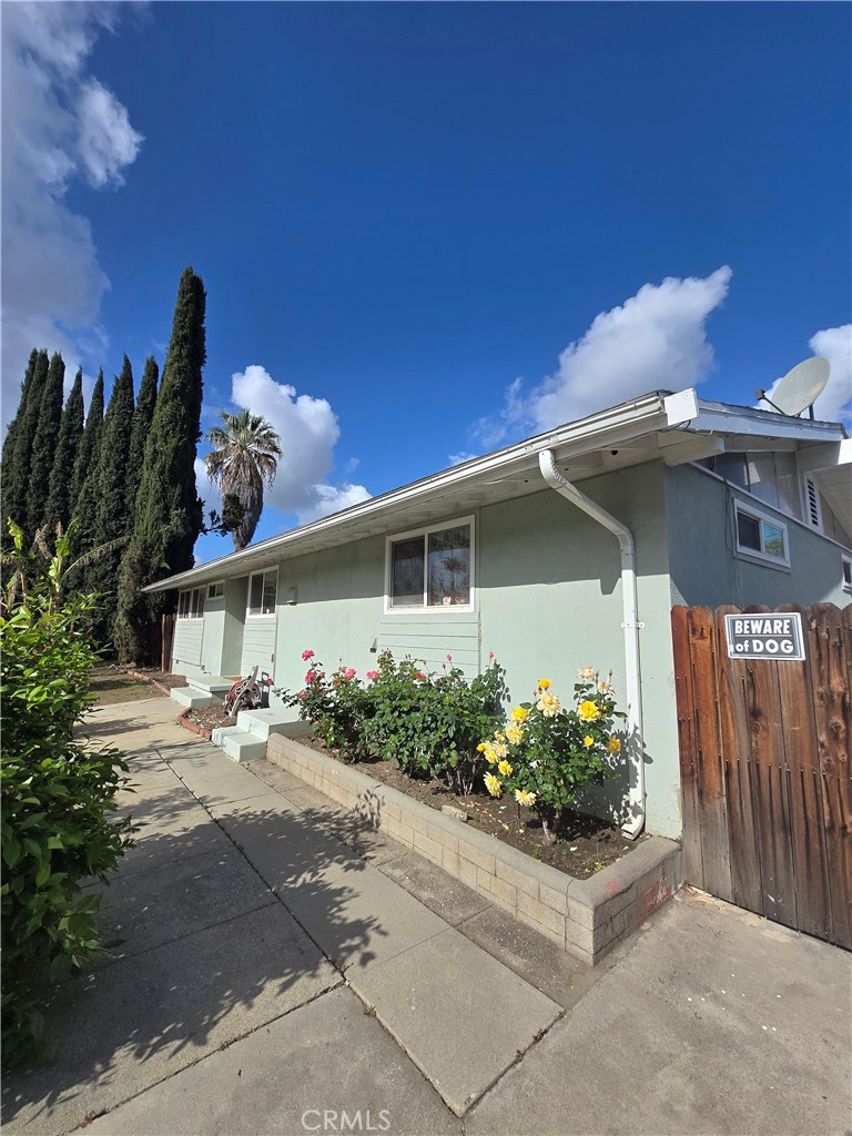 16035 Flamstead Drive Property Photo 2