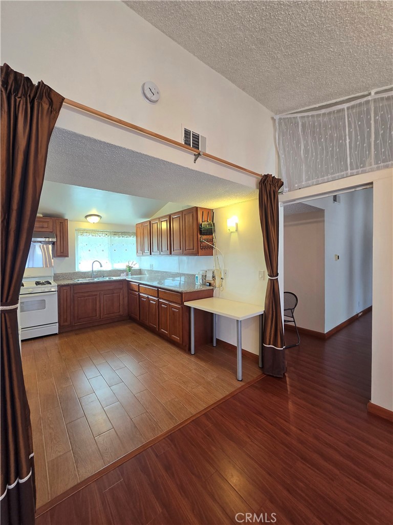 16035 Flamstead Drive Property Photo 9