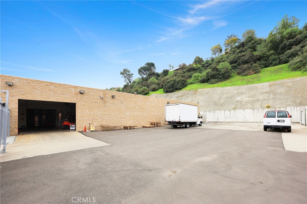 810 Monterey Pass Road Property Photo 14