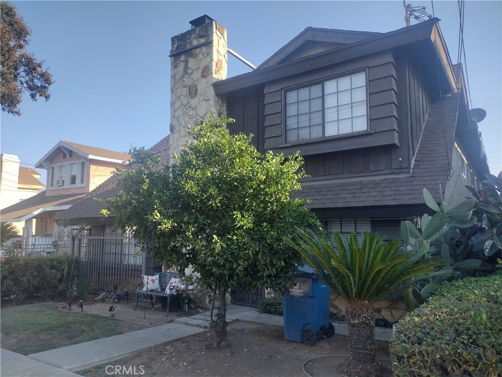 1524 Acacia Street 3 Property Photo 1