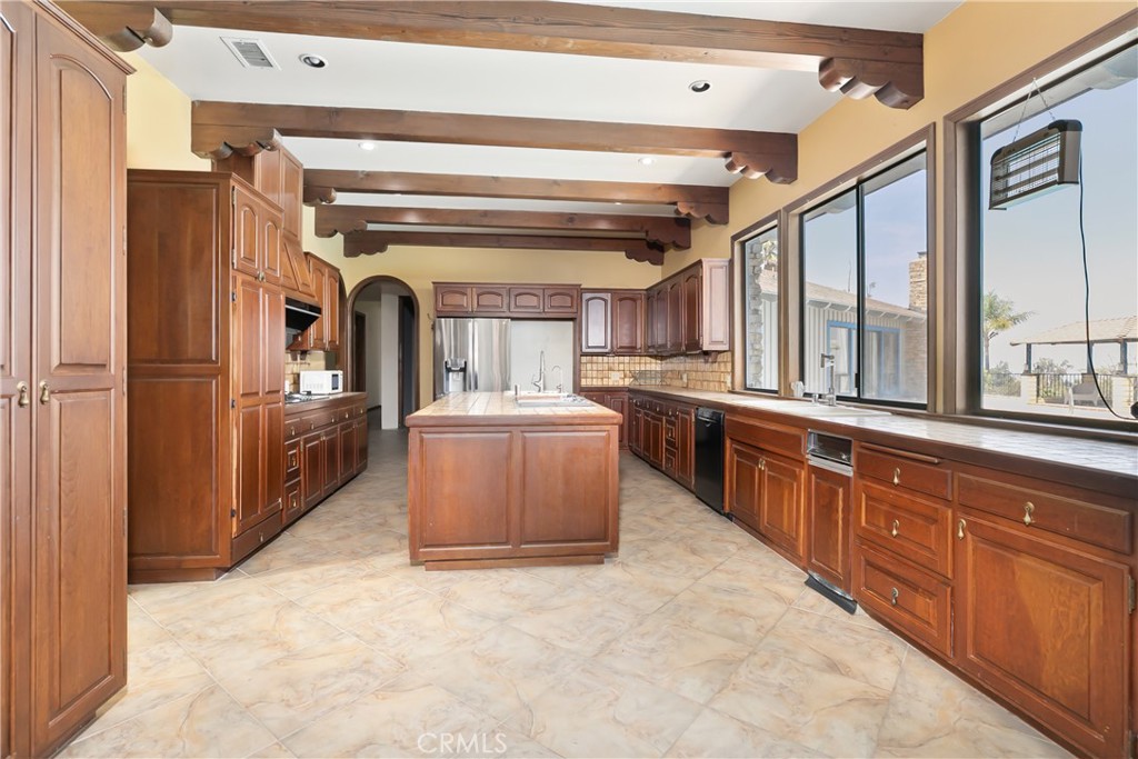 1605 Walter Ct Property Photo 10