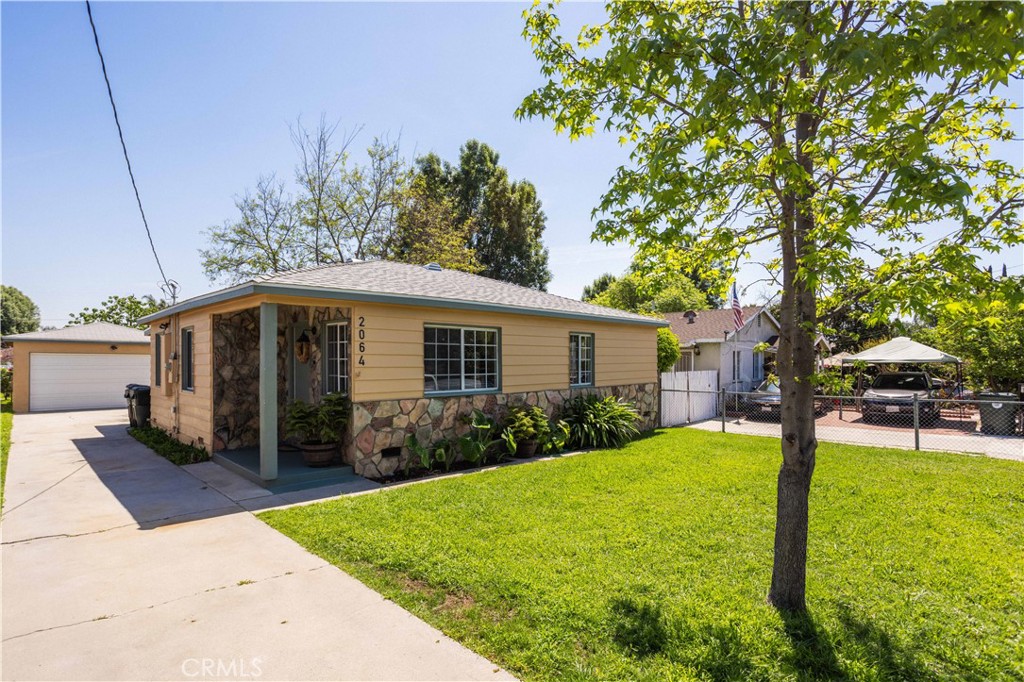 2064 California Avenue Property Photo