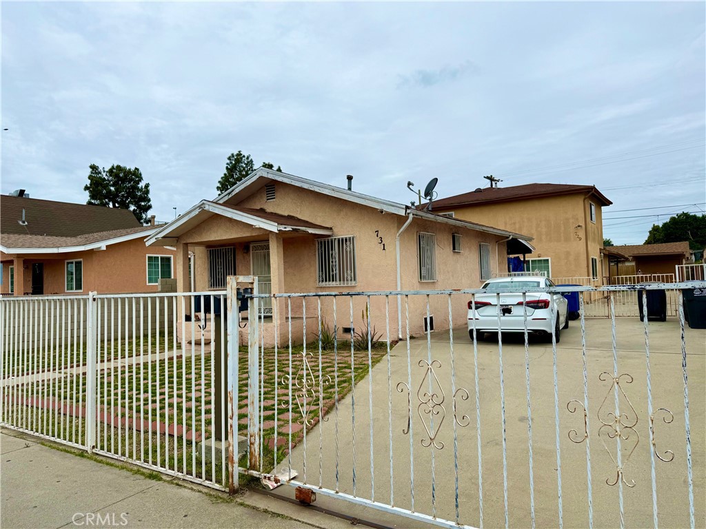 731 Belden Avenue Property Photo