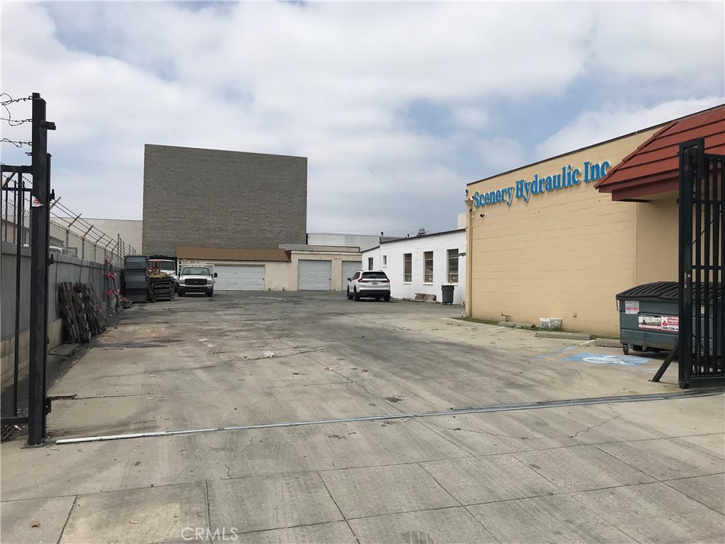 2509 2511 Rosemead Boulevard Property Photo 16