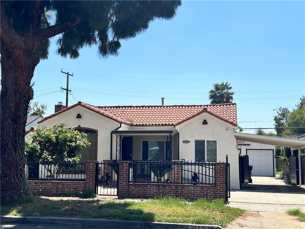 9352 Beverly Road Property Photo