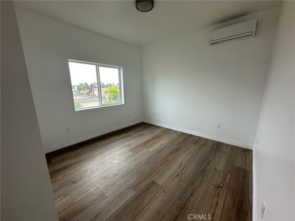 3354 Bartlett Ave. Property Photo 11