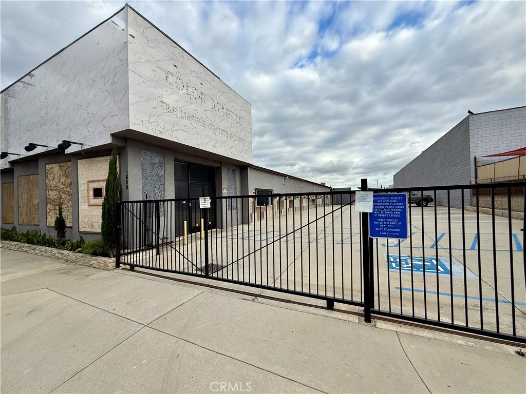 1600 Orange Street Property Photo 1