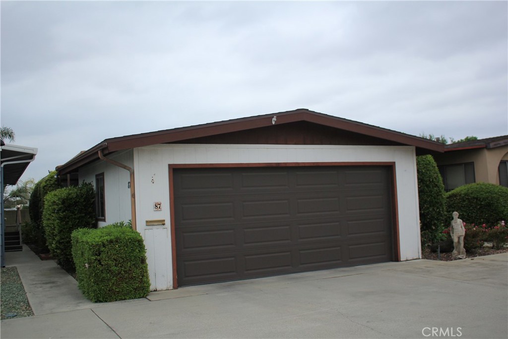 416 Jeffries Avenue 87 Property Photo 1
