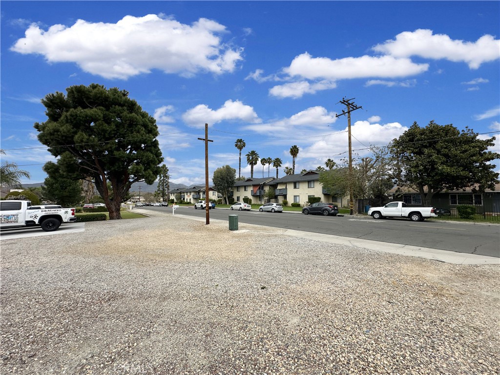 0 N Yale Street Property Photo 8