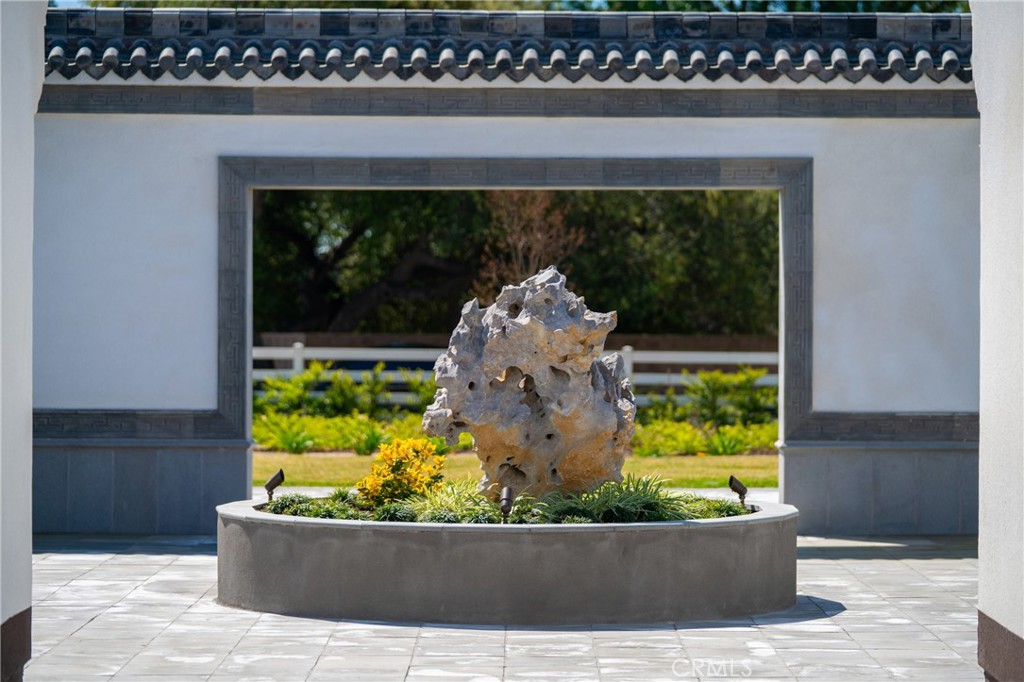 11 Deodar Lane Property Photo 6