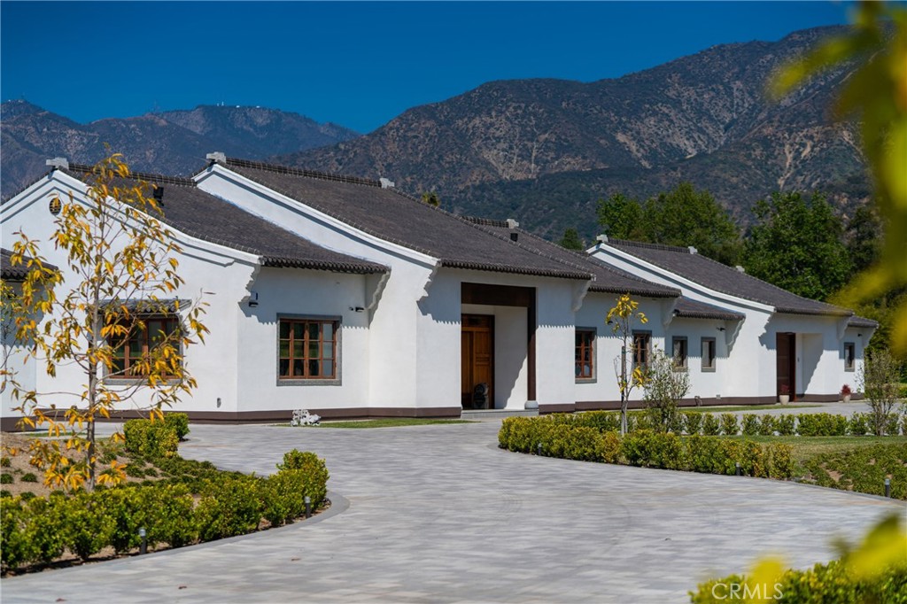 11 Deodar Lane Property Photo 16