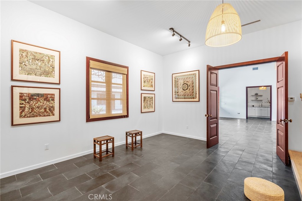 11 Deodar Lane Property Photo 25