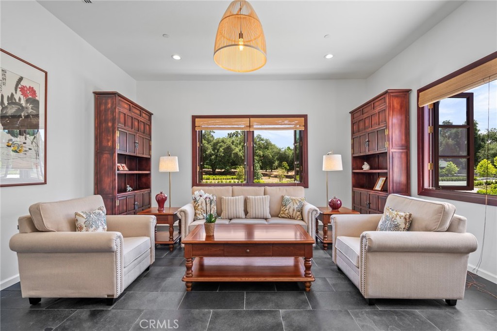 11 Deodar Lane Property Photo 26