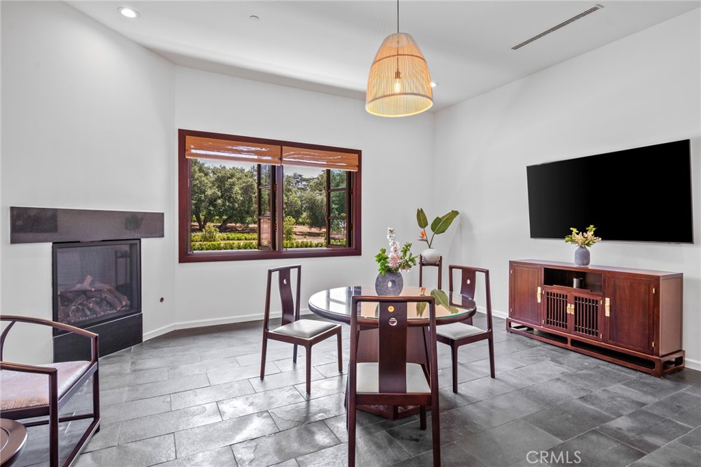 11 Deodar Lane Property Photo 30