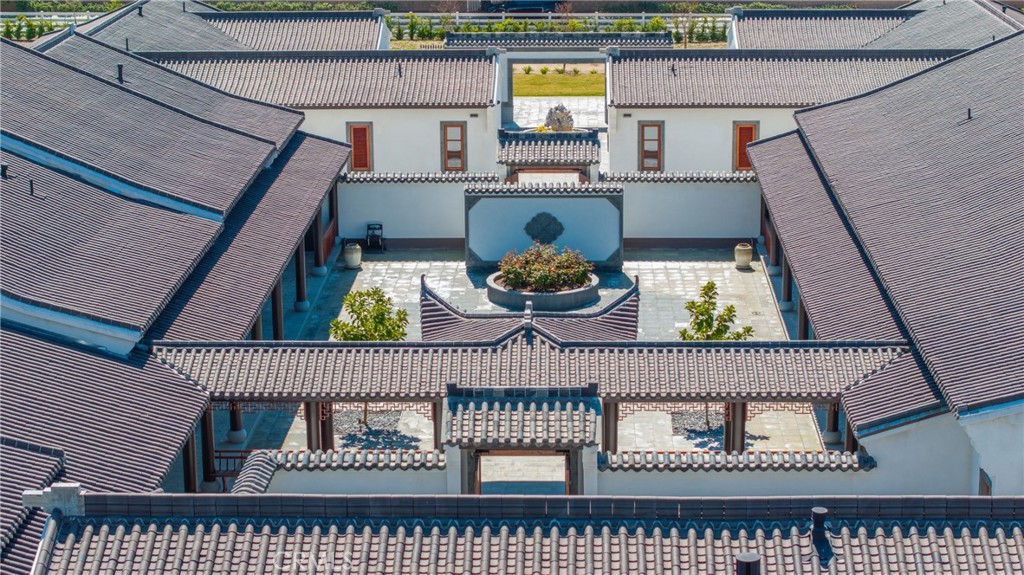 11 Deodar Lane Property Photo 42