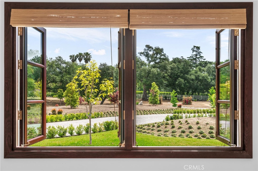 11 Deodar Lane Property Photo 59