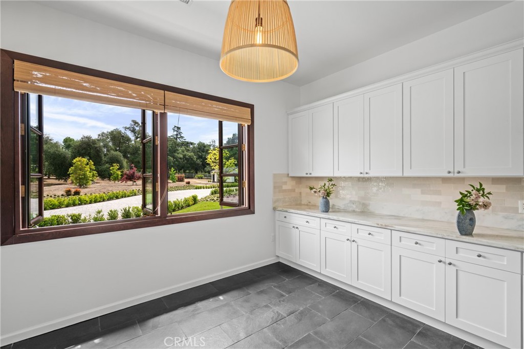 11 Deodar Lane Property Photo 60