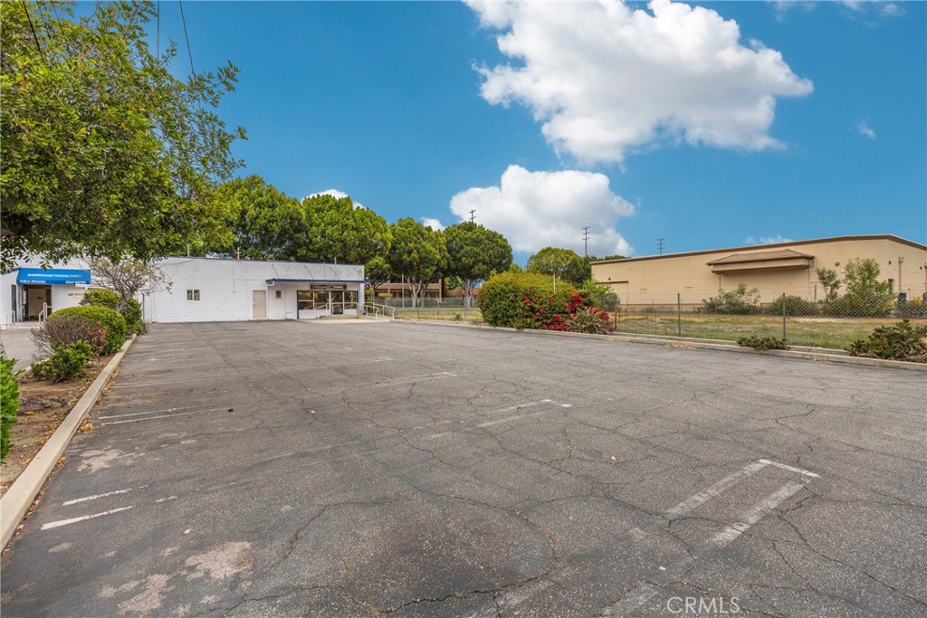 118 E Live Oak Avenue Property Photo 24