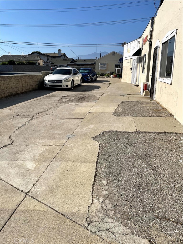 9041 Valley Boulevard Property Photo 2
