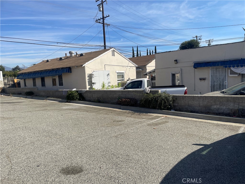 9041 Valley Boulevard Property Photo 3