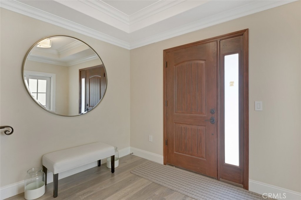 415 California Street D Property Photo 3