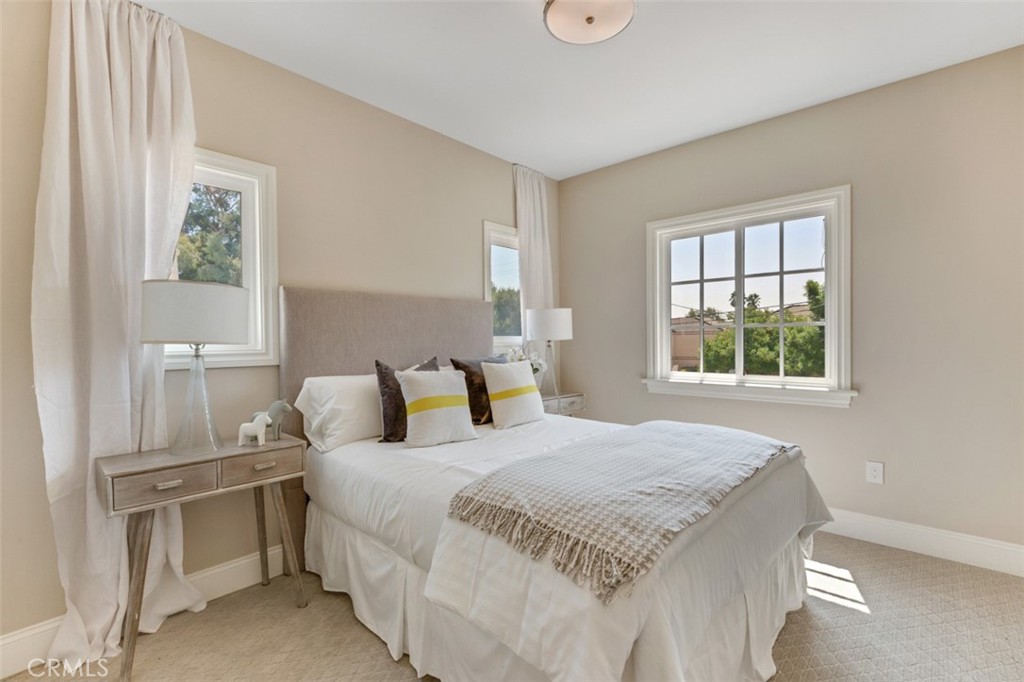 415 California Street D Property Photo 17
