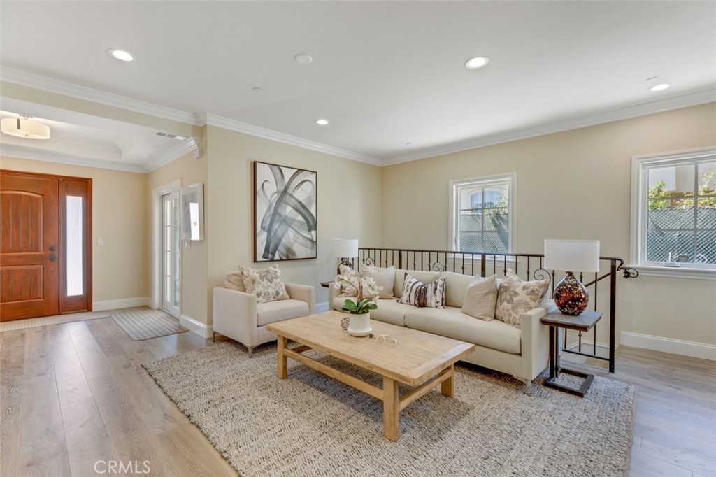 415 California Street D Property Photo 21