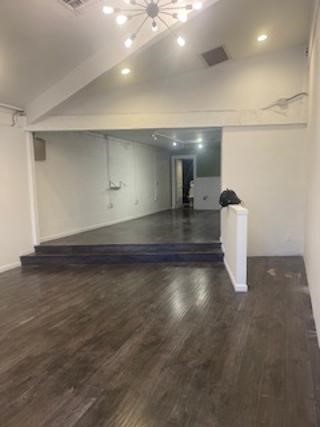 22725 Ventura Boulevard C Property Photo 8
