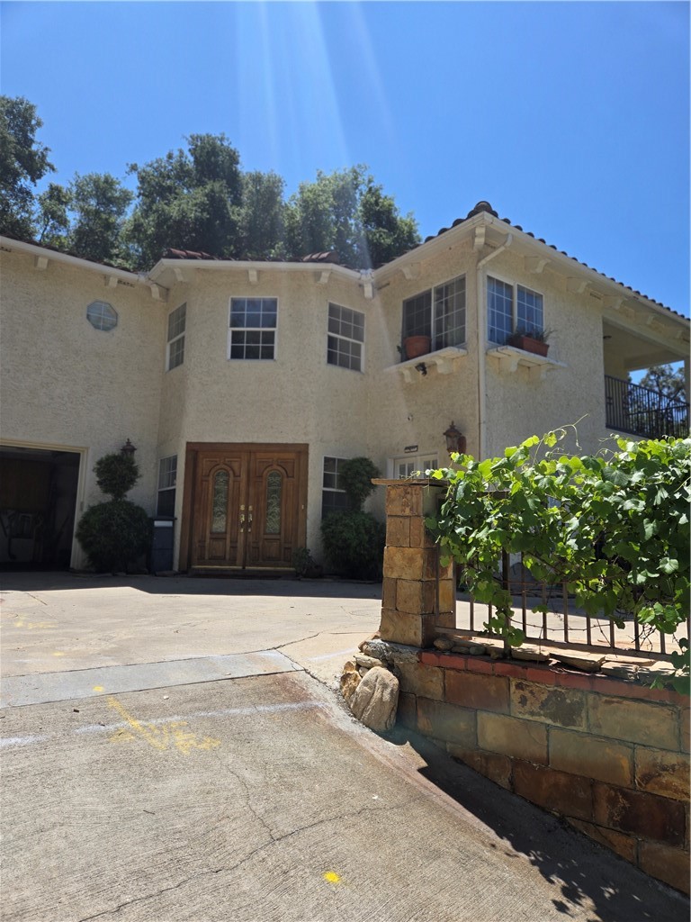 2 Bradbury Hills Road Property Photo 1
